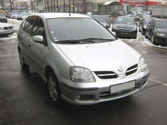 2003 Nissan Almera Images