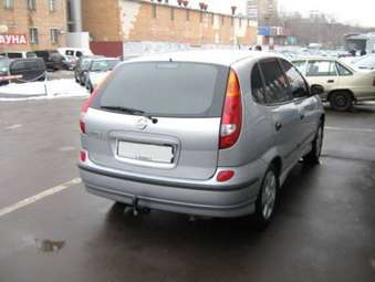 2003 Nissan Almera Pictures