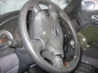 2003 Nissan Almera Pics
