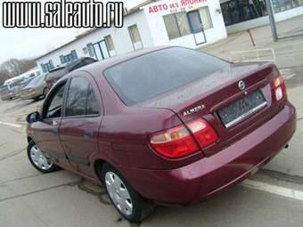 2003 Nissan Almera Pictures