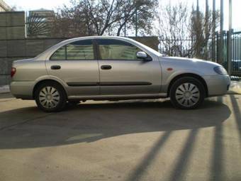 2003 Nissan Almera Pics