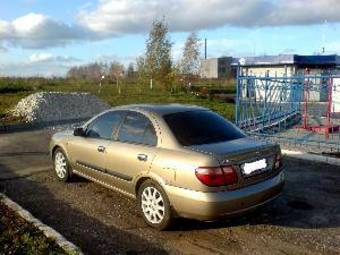 2003 Nissan Almera Pictures