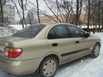 2003 Nissan Almera Pictures