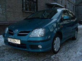 2003 Nissan Almera Pics