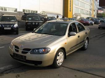 2003 Nissan Almera Photos