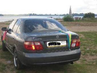 2003 Nissan Almera Pictures