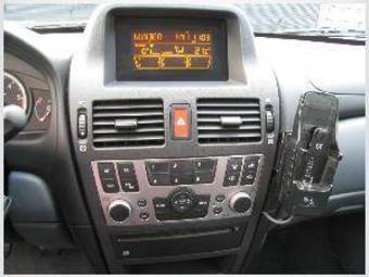 2003 Nissan Almera Pictures