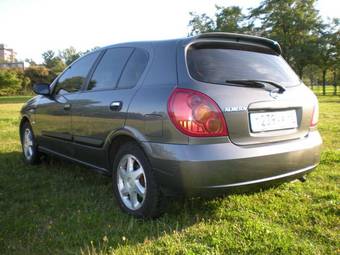 2003 Nissan Almera Pictures