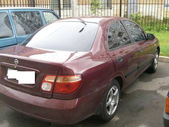 2003 Nissan Almera Pictures