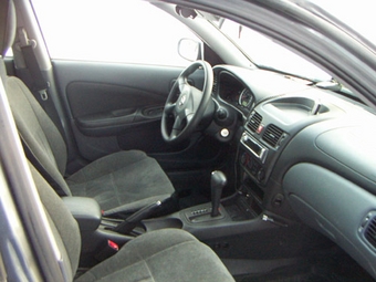 Nissan Almera