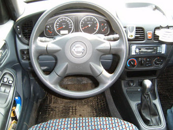 2004 Nissan Almera Wallpapers