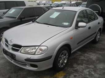 2004 Nissan Almera