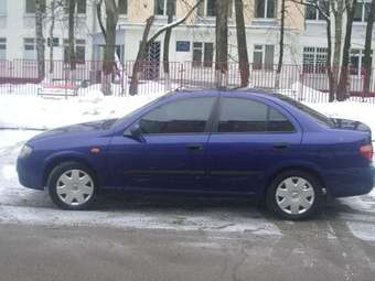 2004 Nissan Almera