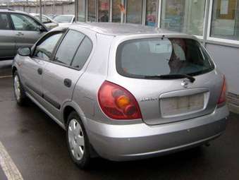 2004 Nissan Almera Photos