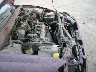 2004 Nissan Almera Photos