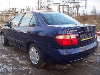 2004 Nissan Almera Photos