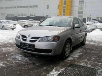 2004 Nissan Almera Pics