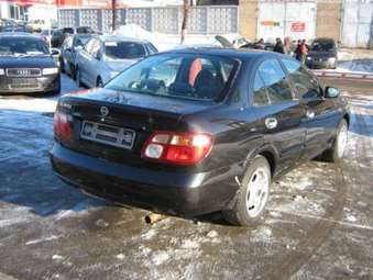 2004 Nissan Almera Photos