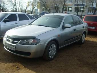 2004 Nissan Almera Pictures