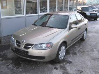 2004 Nissan Almera Photos