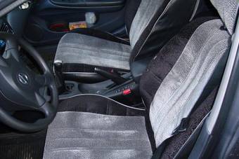 2004 Nissan Almera Photos