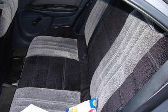 2004 Nissan Almera Photos