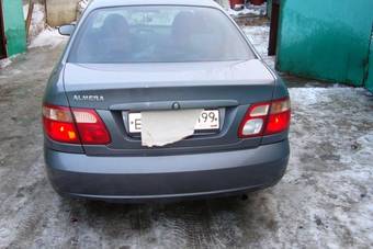 2004 Nissan Almera Pictures