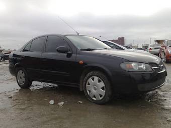2004 Nissan Almera Pictures