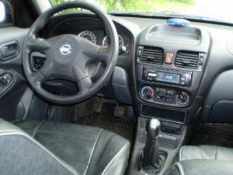 2004 Nissan Almera Pics