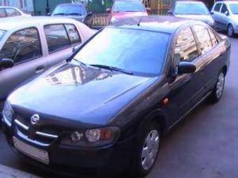 2004 Nissan Almera Pictures