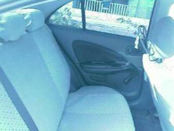 2004 Nissan Almera Photos