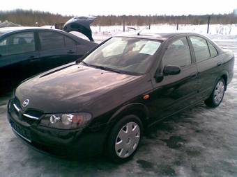 2004 Nissan Almera Pictures