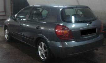 2004 Nissan Almera Pictures