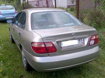 2004 Nissan Almera Pictures