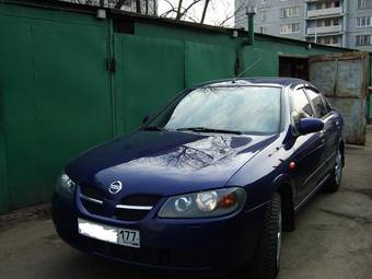 2004 Nissan Almera Photos