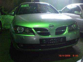 2004 Nissan Almera Pictures