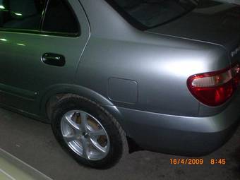 2004 Nissan Almera Pictures