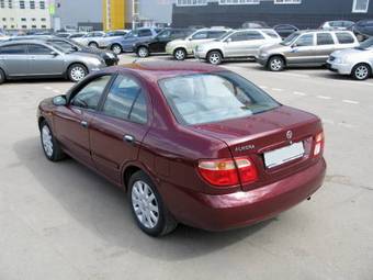 2004 Nissan Almera Photos