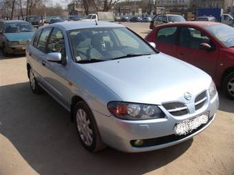 2004 Nissan Almera Photos