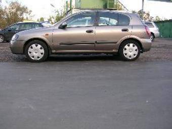 2004 Nissan Almera Photos