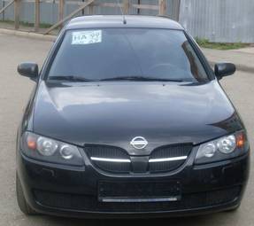 2004 Nissan Almera Pictures