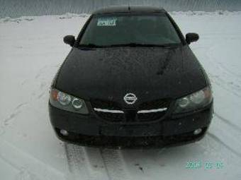 2004 Nissan Almera Photos