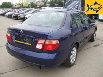 2004 Nissan Almera Photos