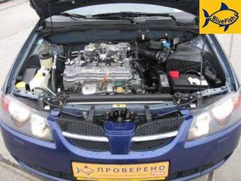 2004 Nissan Almera Images