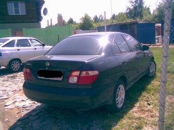 2004 Nissan Almera Pictures