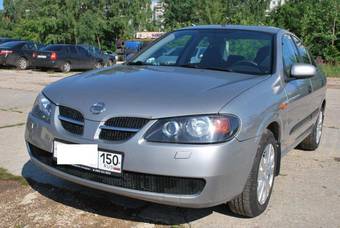 2004 Nissan Almera Photos