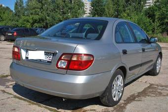 2004 Nissan Almera Photos