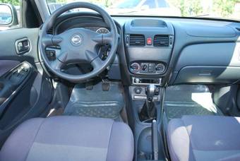 2004 Nissan Almera Wallpapers