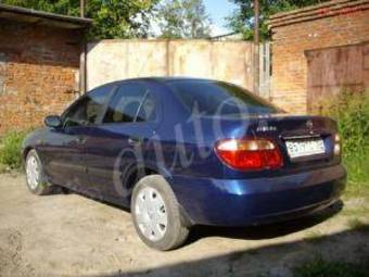 2004 Nissan Almera Pictures
