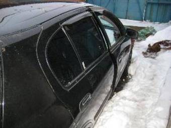 2004 Nissan Almera Photos